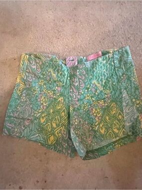 Lilly Pulitzer Green Floral-Print Bermuda Shorts with Pink & Yellow Accents